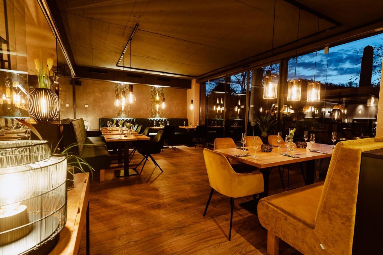 Weingut Und Gaestehaus Apel 니텔 외부 사진